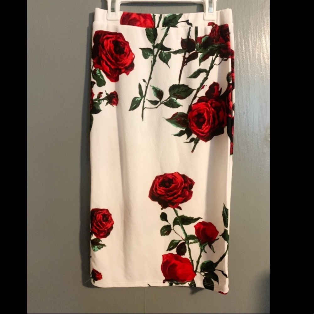 Moa White Floral Pencil Skirt